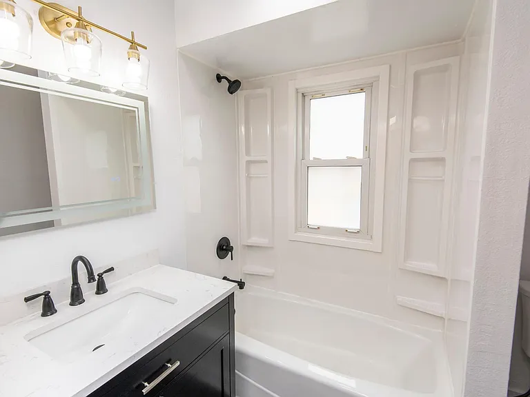 3500 S Clement Ave — Photo 22