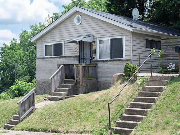 3rd image of 870 Elias Ave