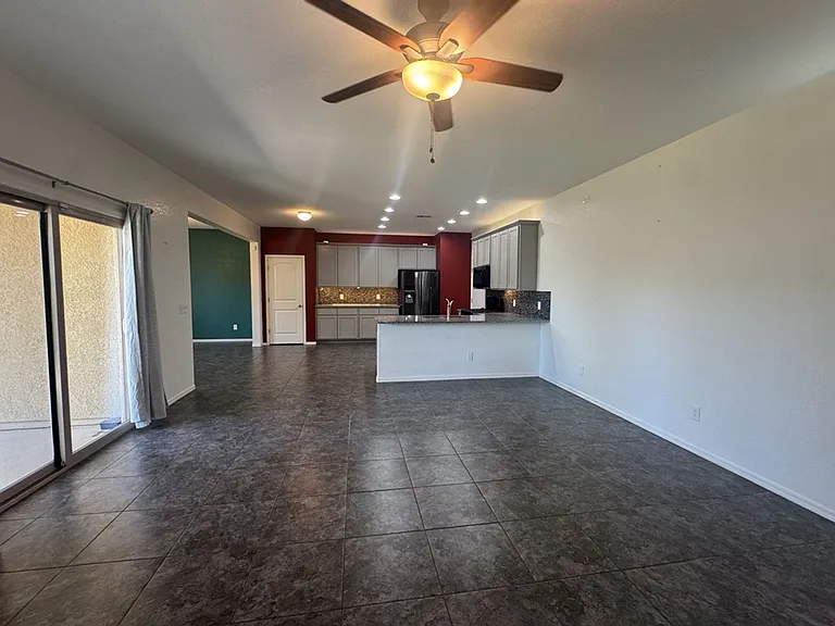 5244 Encanto Dr — Photo 4