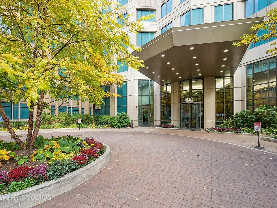 1st image of 400 N La Salle Dr APT 3207