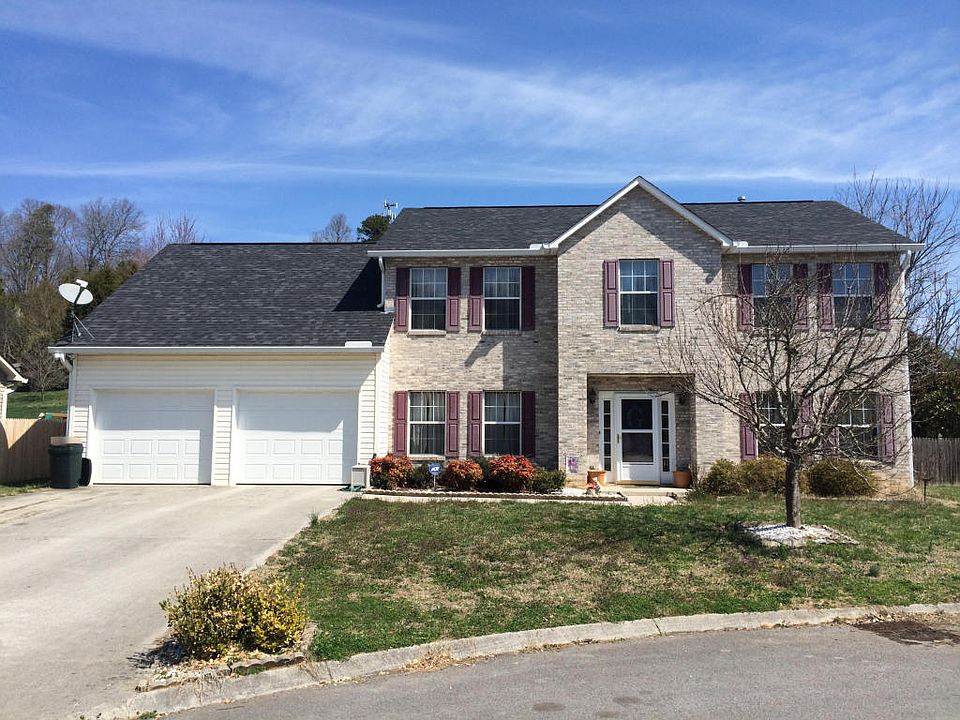 1st image of 752 Fox Landing Ln