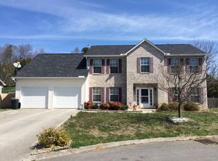 752 Fox Landing Ln, Knoxville, TN 37922
