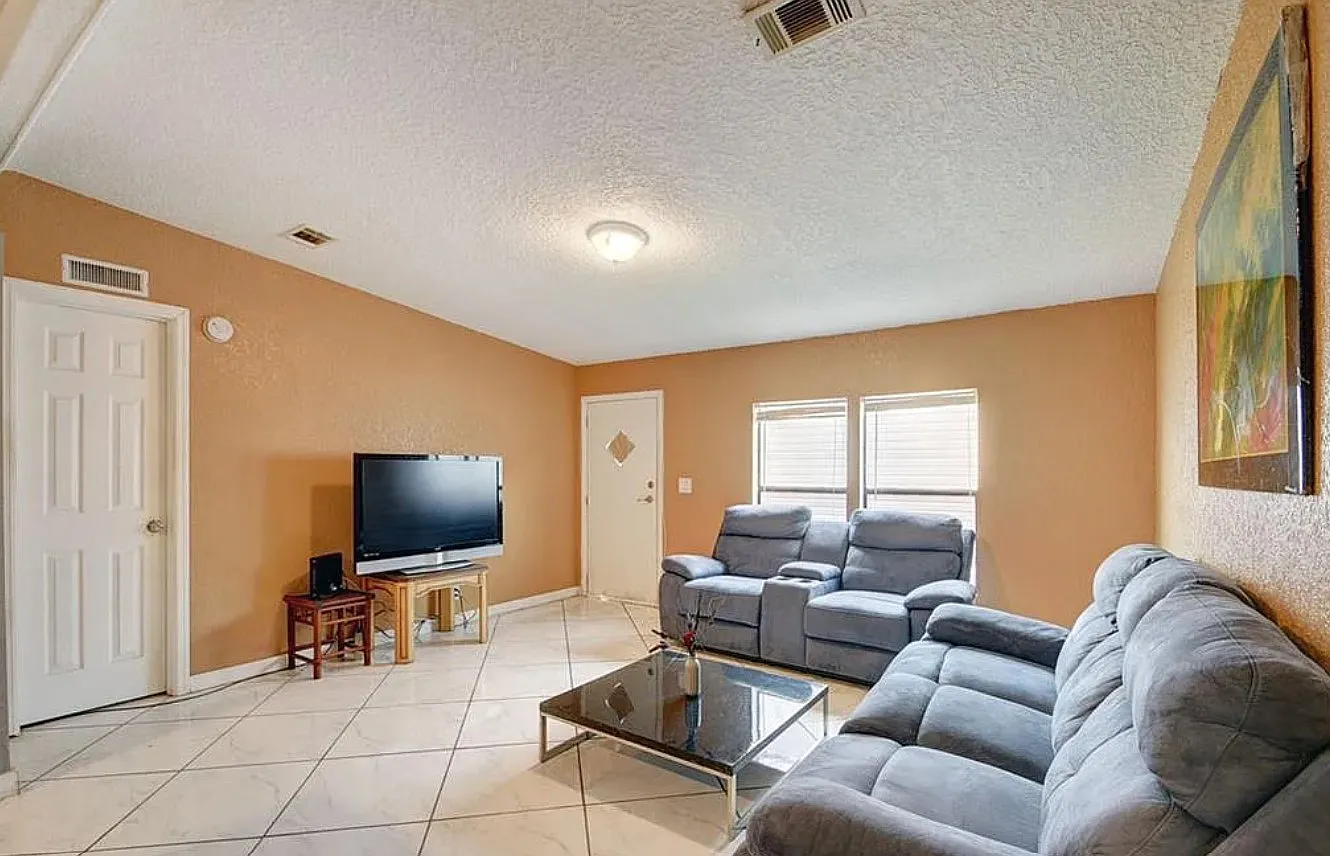 Plantation Blvd, Lake Worth — Photo 3