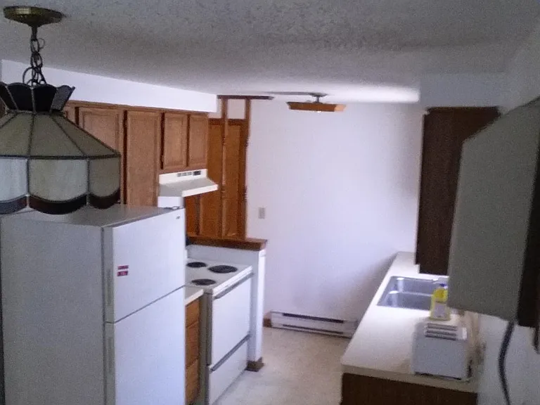 Alder Creek Dr S — Photo 2