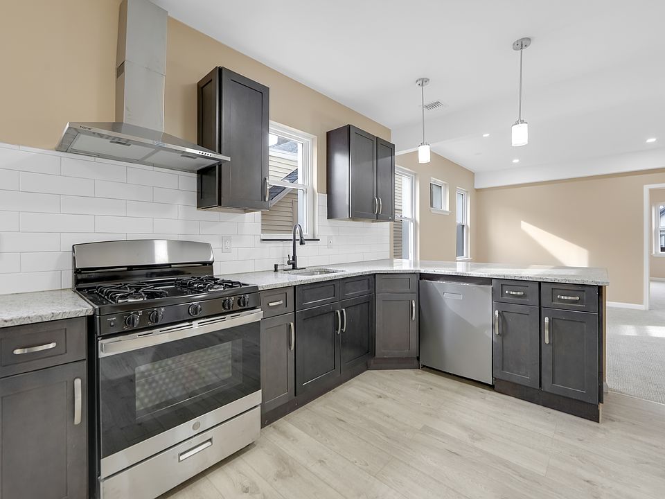 1st image of 340 Amherst St Floor 2