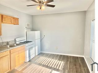 1152 Dr W J Hodge St #J-4, Louisville, KY 40210