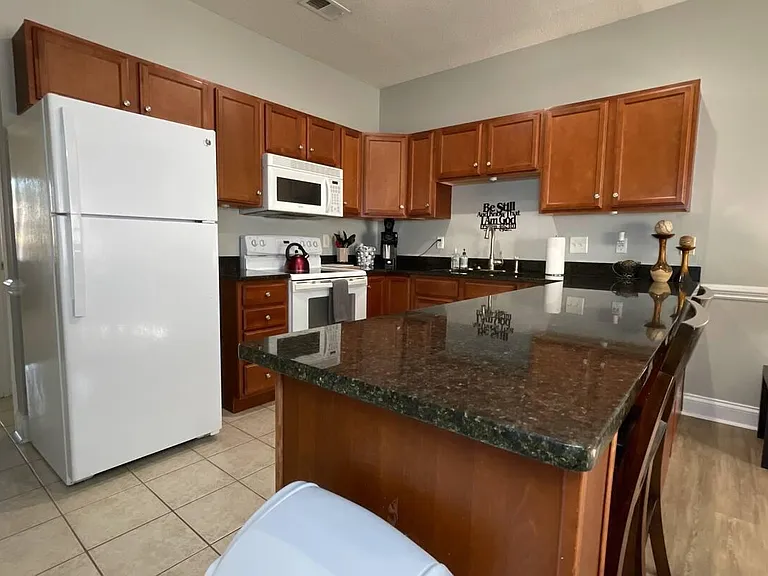 169 E Grande Ave #200 — Photo 8