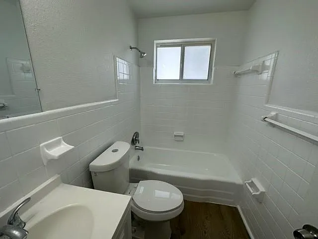 5911 NE 18th Ave #4 — Photo 16