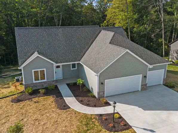 1095 Switchfoot Dr, Huntertown, IN 46748