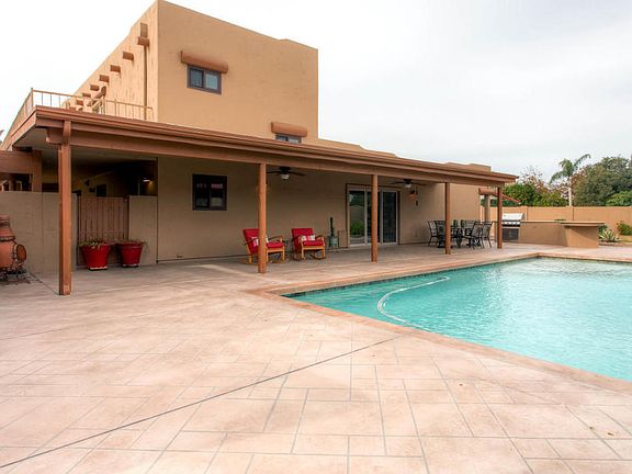 5th image of 939 S Linda Cir