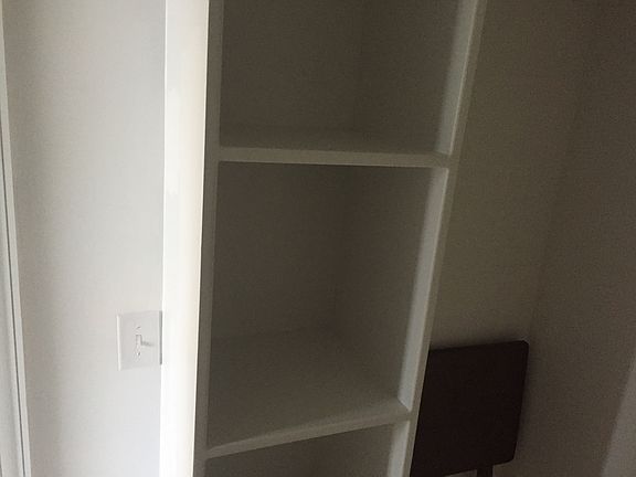 Master bed closet built in