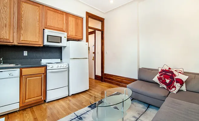 Rented by Compass | media 16