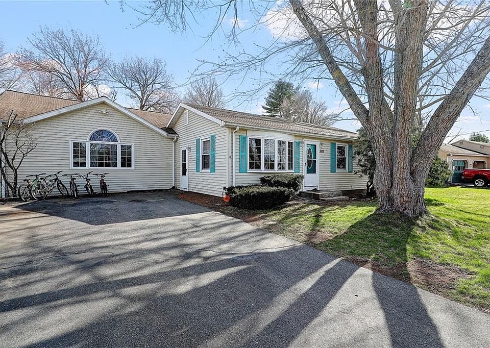 509 Walnut Hill Rd, Woonsocket, RI 02895 Zillow