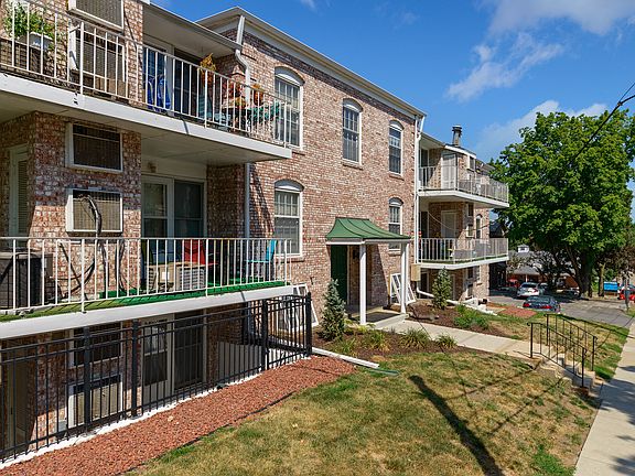4th image of 500 31st St #7