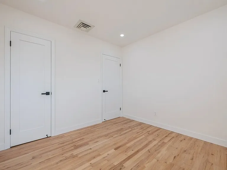 482 Harbor Dr — Photo 31