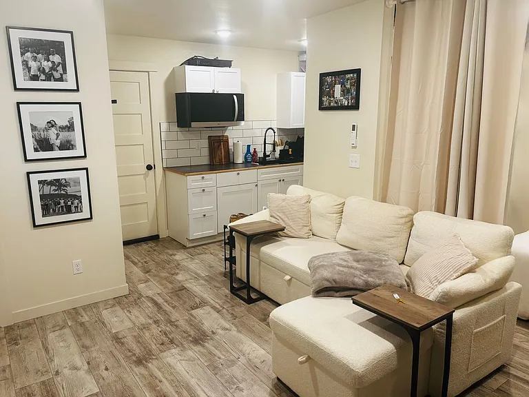 Easy Street Townhomes — Photo 15