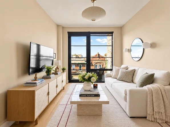 264 Webster Ave #Penthouse 809, Brooklyn, NY 11230
