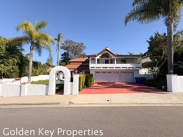 2475 Unicornio St — Photo 1