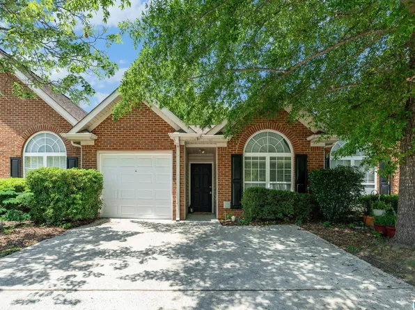 127 Hayesbury Ln, Pelham, AL 35124