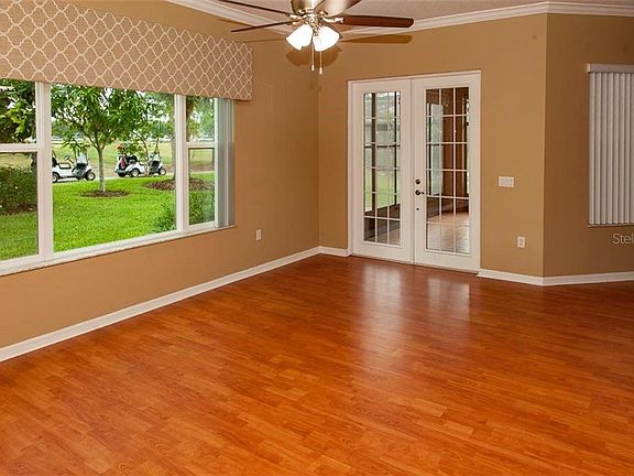 4th image of 9850 Heron Pointe Dr