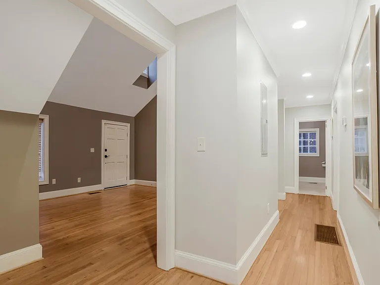 421 Ridgecrest Rd NE — Photo 14