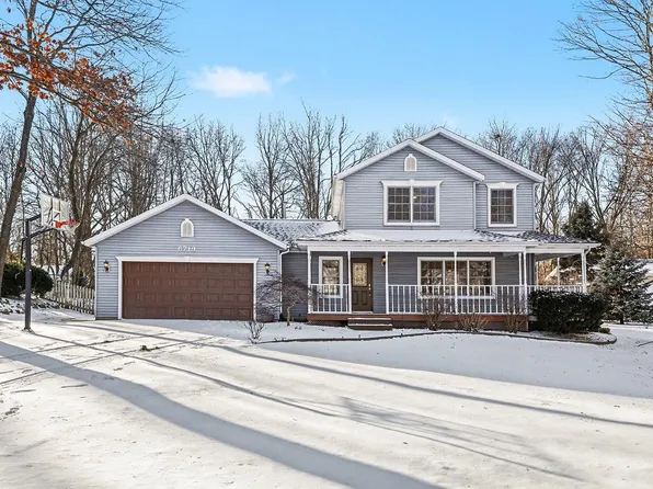 8719 Chadwick Ln, Kalamazoo, MI 49009