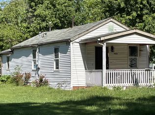 1963 N 31st St, Decatur, IL 62526