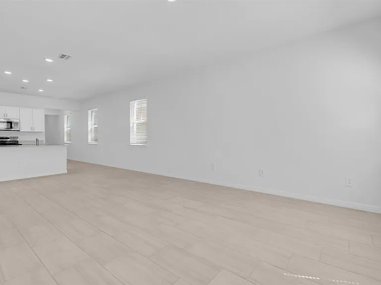 10881 Molasses Way — Photo 38