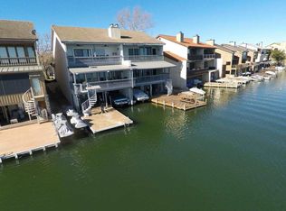 1103 The Cape Rd, Horseshoe Bay, TX 78657