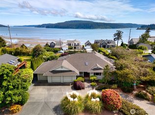 6404 Warren St, Anacortes, WA 98221
