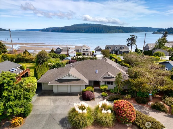 6404 Warren Street, Anacortes, WA 98221