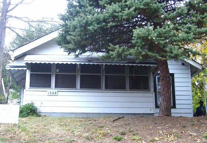 2nd image of 1328 W 34th St