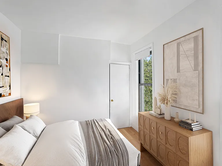 317 E 18th St #5C — Photo 2
