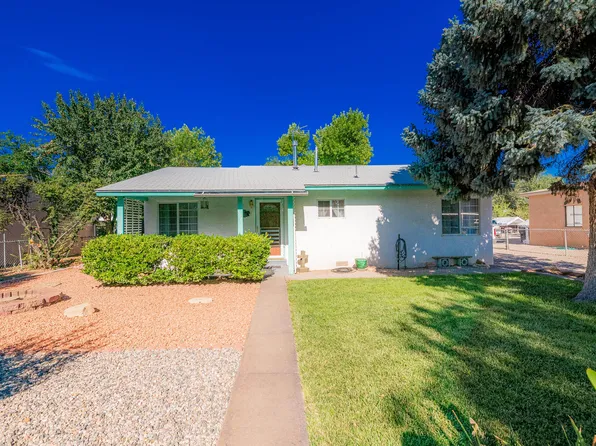 907 Zearing Pl NW, Albuquerque, NM 87104