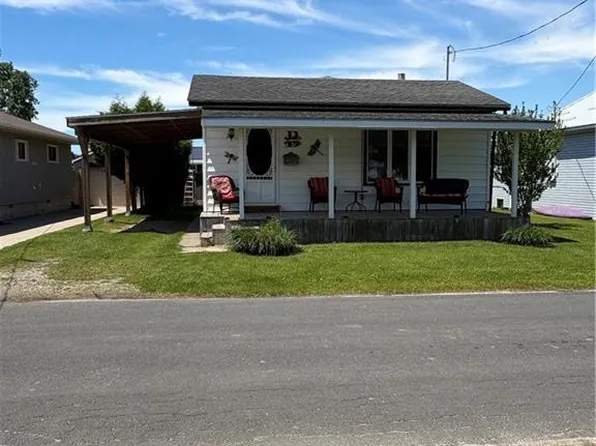 22 Bass Ln, Norfolk County, ON N0E 1M0