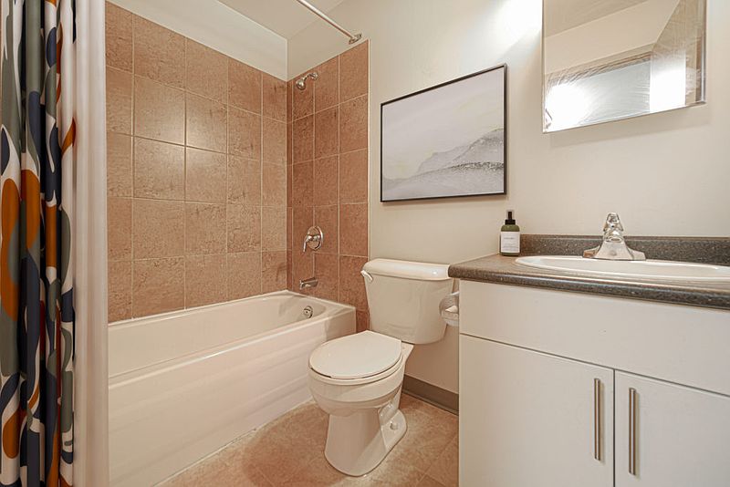 Winnipeg Apartment for rent - 1 Bedroom — photo 14