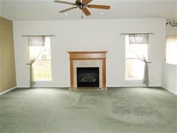 5th image of 384 Chandler Ct