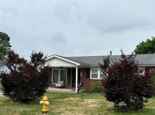 6105 Herron Ct, Louisville, KY 40229
