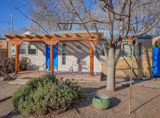 6721 Guadalupe Trl NW, Los Ranchos De Albuquerque, NM 87107