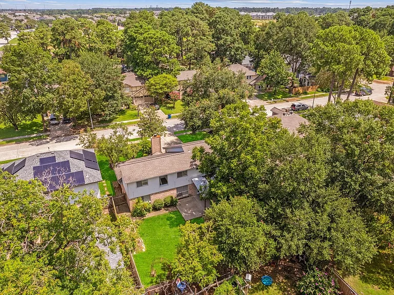 4311 Piney Creek Ln — Photo 29