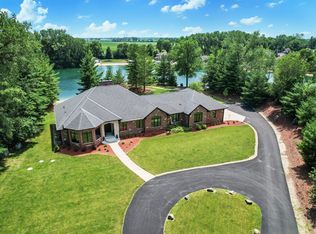 1997 Island Dr, Morris, IL 60450