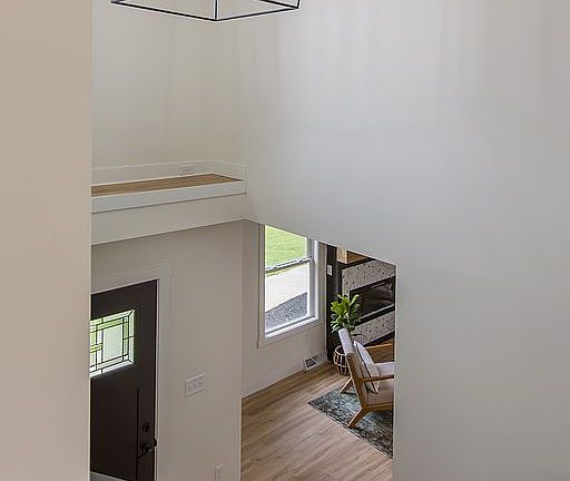 4th image of 235 Park Crest Dr