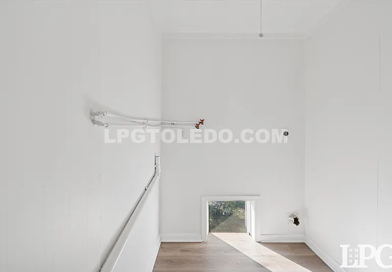 4013 Caroline Ave — Photo 18