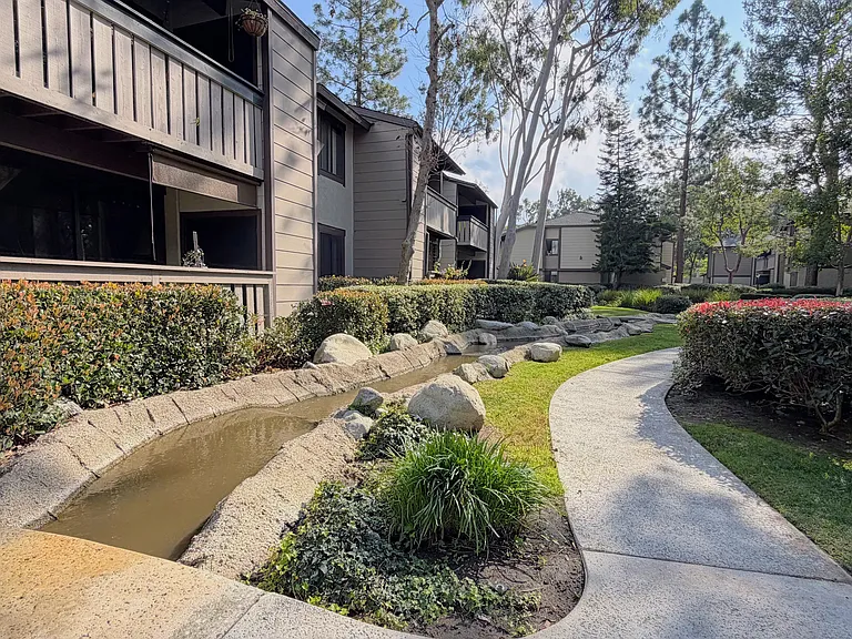 20702 El Toro Rd #408 — Photo 5
