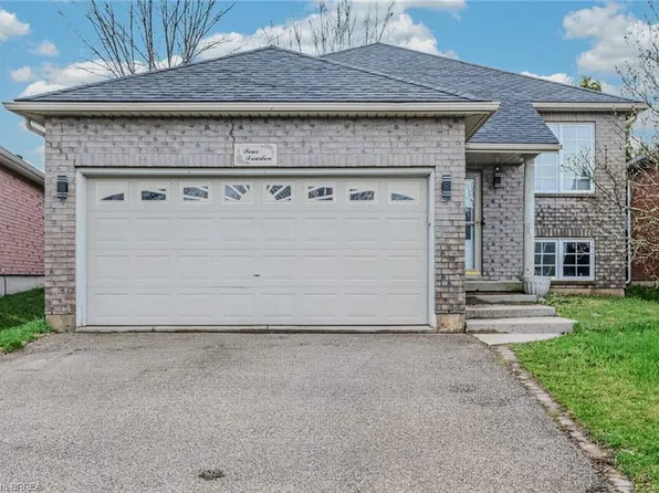 4 Dowden Ave, Brantford, ON N3T 6N5