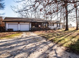 2882 S Elm Rd, Marshfield, MO 65706