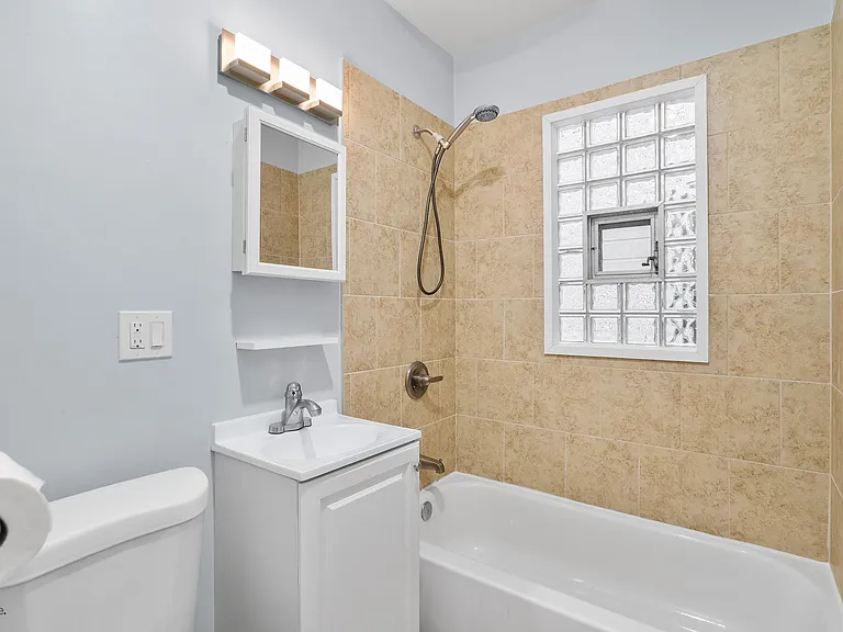 5620 N Marmora Ave #1 — Photo 10