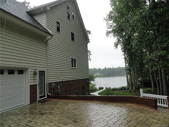 5th image of 8400 Kintail Dr