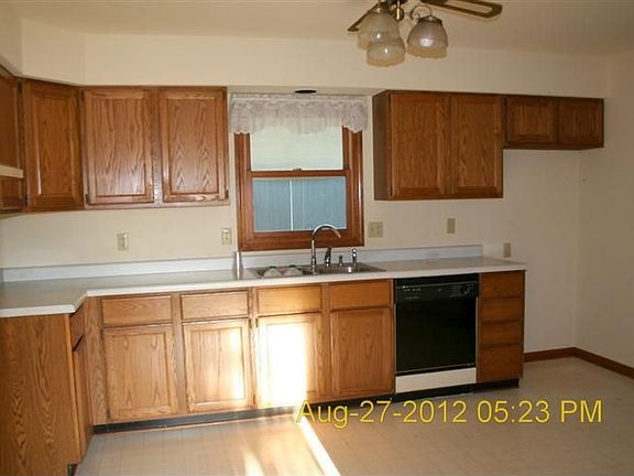 4th image of 435 Eastwood Ct