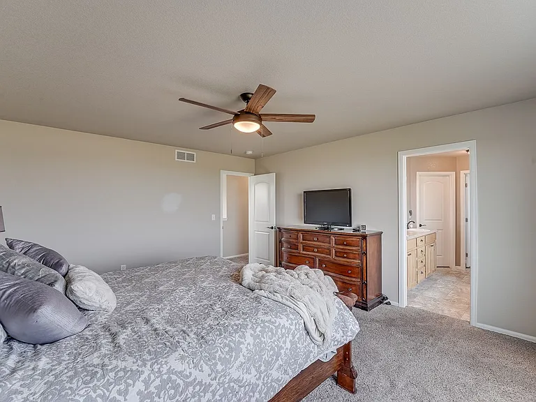 1302 Chamois Dr — Photo 23